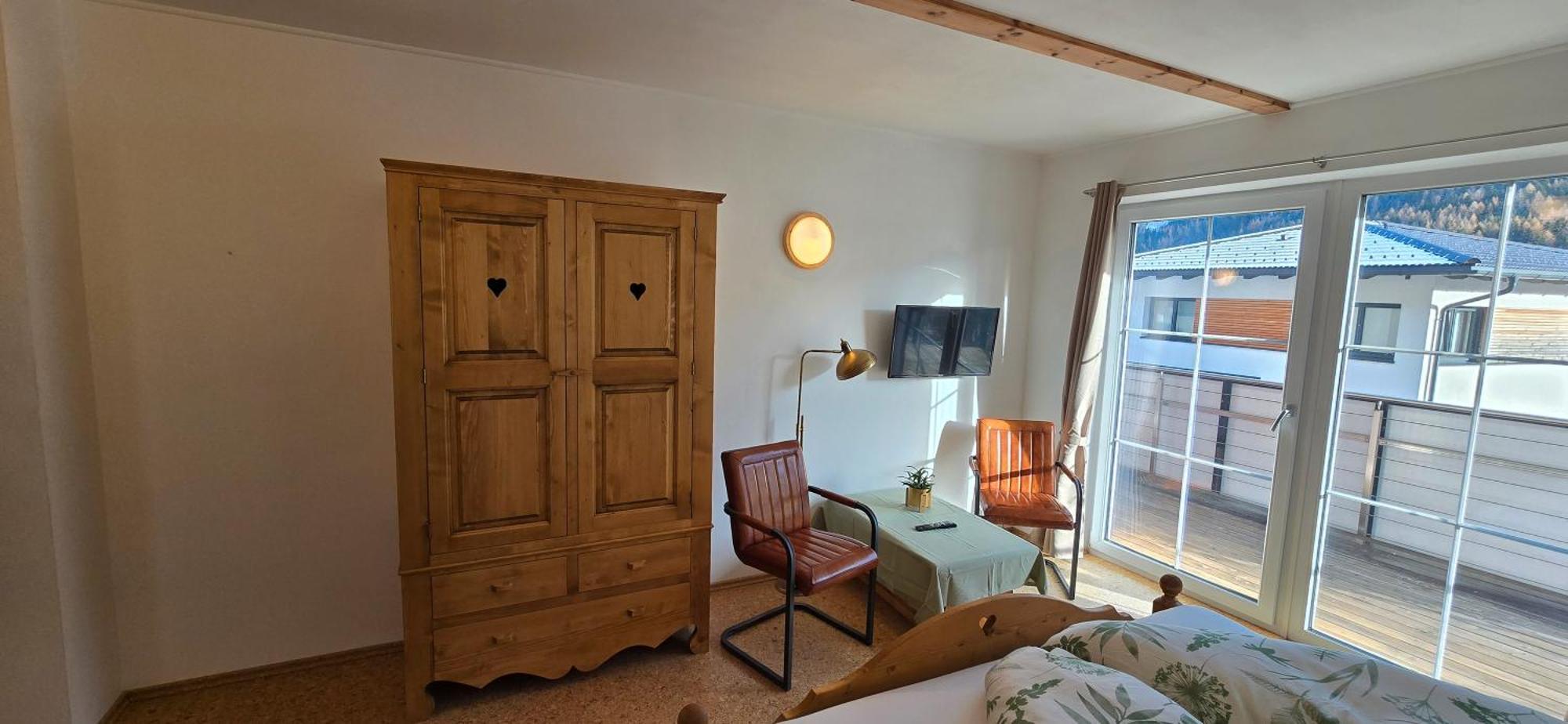 Haus Auszeit Bed & Breakfast Wenns Ngoại thất bức ảnh